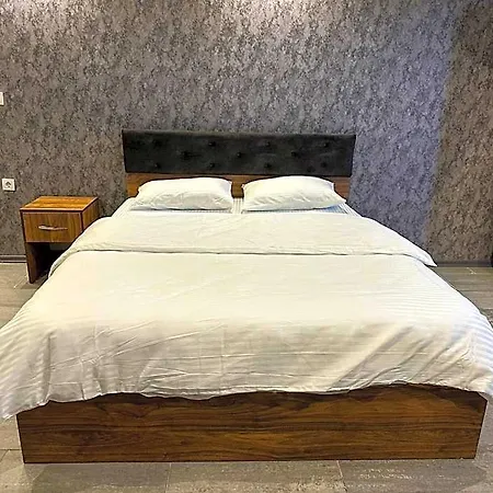 Grand Loft 3* Cali