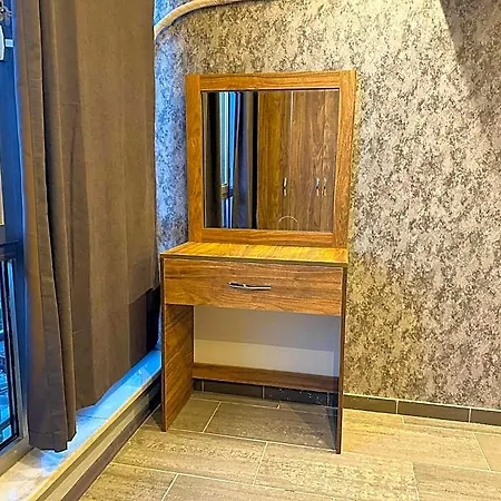 Grand Loft 3*